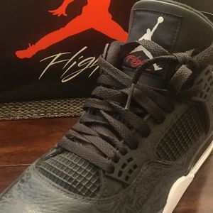 Air Jordan 4 Retro Laser Black Gum